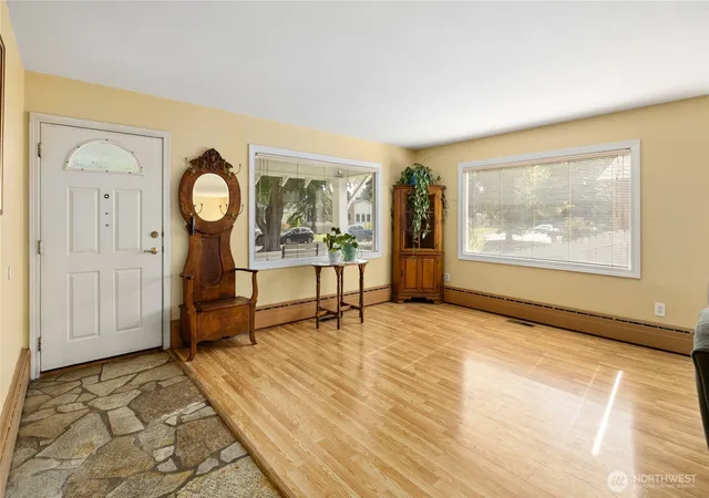 Photo 3 of Single family home for sale at 405 N Anderson St, Ellensburg, WA 98926 | MLS# NWM2591945 | Listing updated on 2026-10-08
