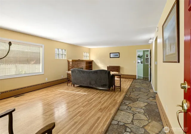 Photo 4 of Single family home for sale at 405 N Anderson St, Ellensburg, WA 98926 | MLS# NWM2591945 | Listing updated on 2026-10-08