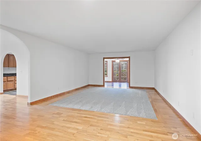 Photo 3 of Single family home for sale at 215 Paxton Rd, Kelso, WA 98626 | MLS# NWM2591946 | Listing updated on 2026-10-09