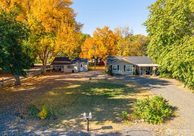 Photo 2 of House for sale at 335 F St NW, Ephrata, WA 98823 | MLS# NWM2591954 | Listing updated on 2026-10-09
