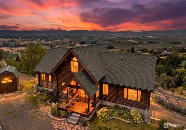 Photo 1 of Single family home for sale at 245 Scogin Ln, Yakima, WA 98908 | MLS# NWM2591960 | Listing updated on 2026-10-08