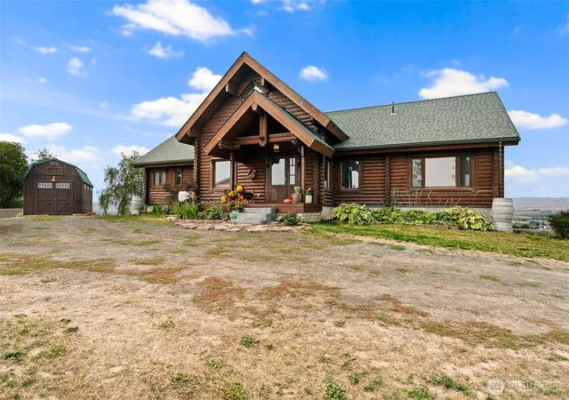 Photo 2 of Single family home for sale at 245 Scogin Ln, Yakima, WA 98908 | MLS# NWM2591960 | Listing updated on 2026-10-08