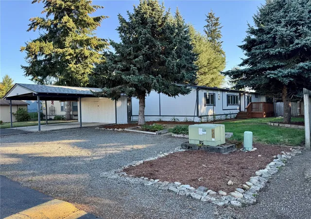 Photo 2 of Manufactured home for sale at 8418 195th Street E #112, Spanaway, WA 98387 | MLS# NWM2591964 | Listing updated on 2026-10-15