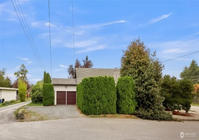 Photo 2 of Single family home for sale at 1801 12th Street, Anacortes, WA 98221 | MLS# NWM2591972 | Listing updated on 2026-10-28