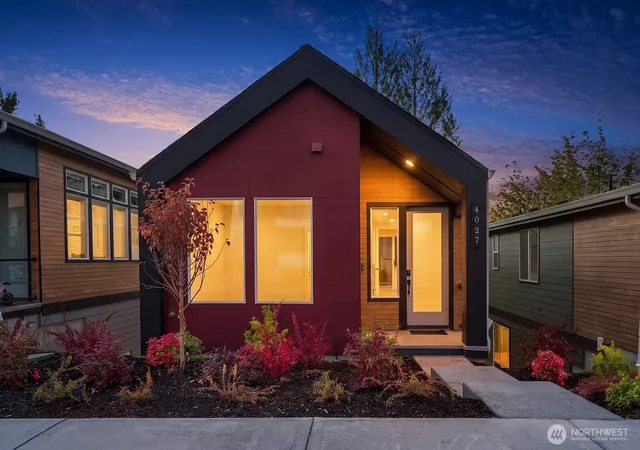 Photo 1 of Single family home for sale at 4027 Aberdeen Way Ne, Renton, WA 98056 | MLS# NWM2592006 | Listing updated on 2026-10-21
