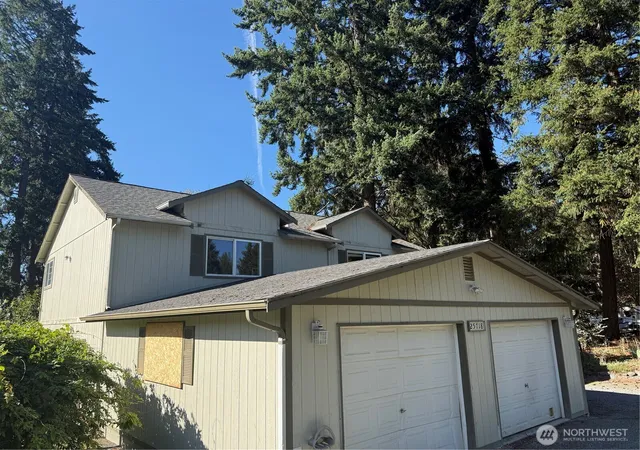 Photo 3 of Multi family home for sale at 25724 86th Avenue E, Graham, WA 98338 | MLS# NWM2592028 | Listing updated on 2026-10-15