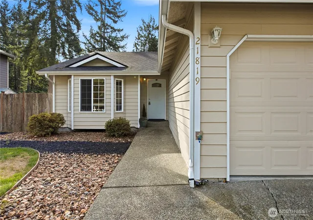 Photo 2 of Single family home for sale at 21819 SE 249th Place, Maple Valley, WA 98038 | MLS# NWM2592041 | Listing updated on 2026-10-09