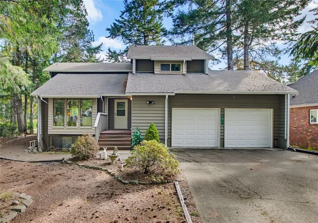 Photo 1 of Single family home for sale at 81 E Michelle Dr, Union, WA 98592 | MLS# NWM2592044 | Listing updated on 2026-10-26