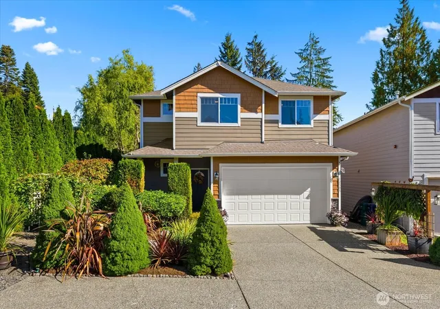 Photo 3 of Condo for sale at 12505 28th Avenue W, Everett, WA 98204 | MLS# NWM2592055 | Listing updated on 2026-10-13