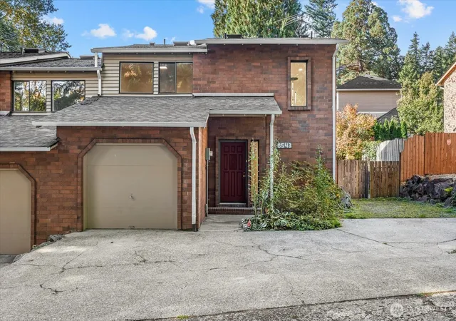 Photo 2 of Multi family home for sale at 8543 Avondale Rd Ne, Redmond, WA 98052 | MLS# NWM2592062 | Listing updated on 2026-10-12
