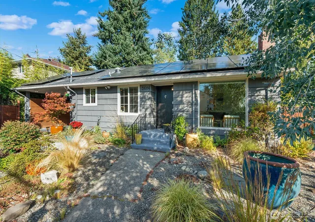 Single family home for sale at 3604 SW Thistle St, Seattle, WA 98126 | MLS# NWM2592063