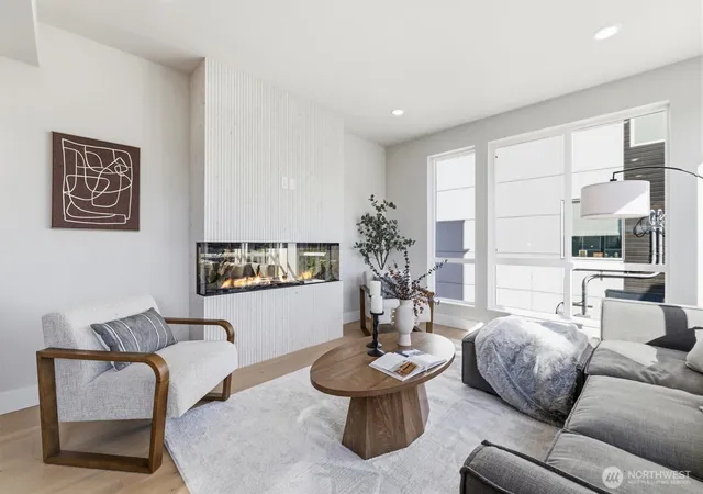 Photo 4 of Townhouse for sale at 1520 S Grand St, Seattle, WA 98144 | MLS# NWM2592066 | Listing updated on 2026-10-29