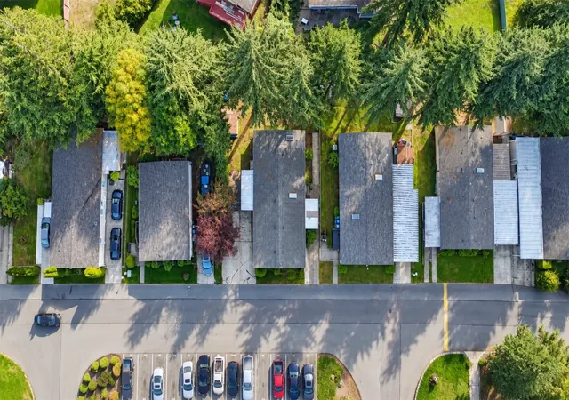 Photo 3 of Manufactured home for sale at 31600 126th Avenue SE #5, Auburn, WA 98092 | MLS# NWM2592069 | Listing updated on 2026-10-22