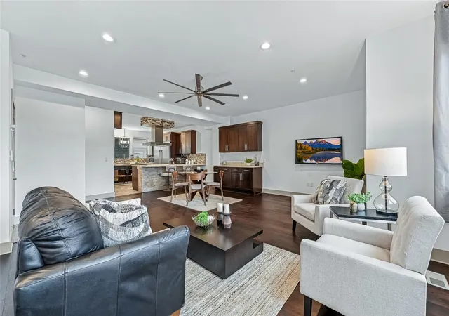 Photo 4 of Townhouse for sale at 17526 83rd Place NE #103, Kenmore, WA 98028 | MLS# NWM2592074 | Listing updated on 2026-10-30