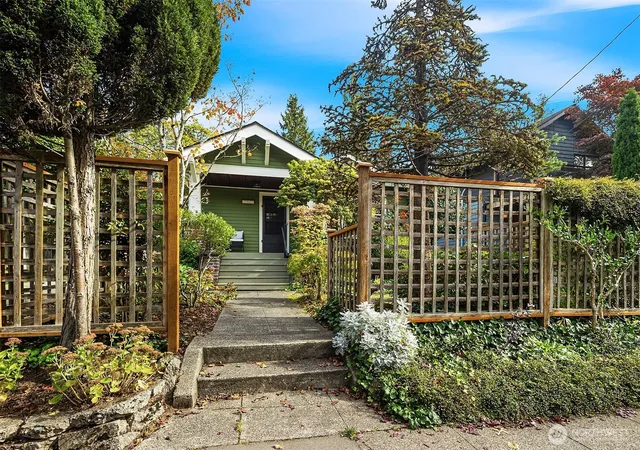Photo 1 of Sale Pending at 1960 26th Avenue E, Seattle, WA 98112 | MLS# NWM2592081 | Listing updated on 2026-10-19