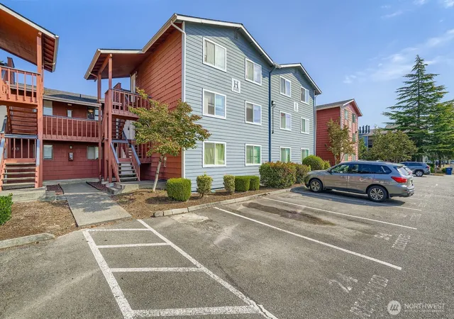 Photo 1 of Condo for sale at 3402 I St Ne #H202, Auburn, WA 98002 | MLS# NWM2592082 | Listing updated on 2026-10-08