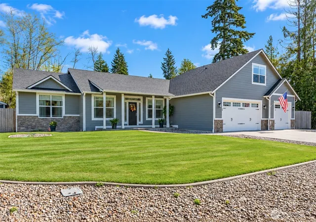 Single family home for sale at 28 Roup Rd, Montesano, WA 98563 | MLS# NWM2592095
