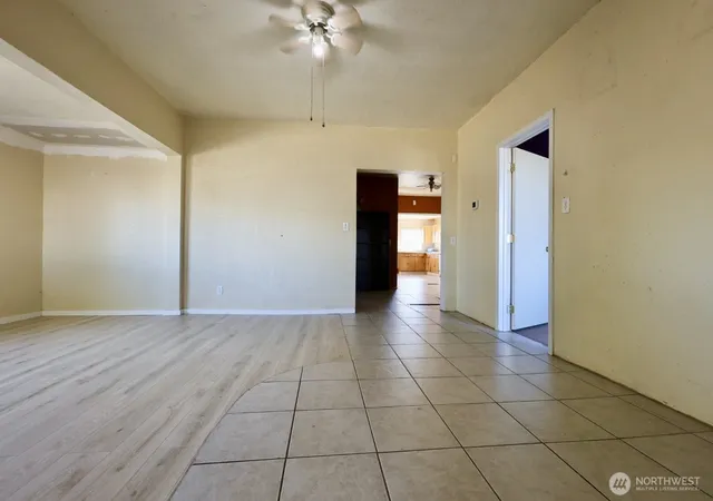 Photo 3 of Single family home for sale at 1199 Dell Ave, Walla Walla, WA 99362 | MLS# NWM2592097 | Listing updated on 2026-10-08
