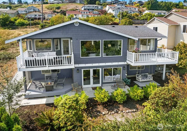 Photo 3 of Single family home for sale at 1379 Se Camano Dr, Camano Island, WA 98282 | MLS# NWM2592105 | Listing updated on 2026-10-08