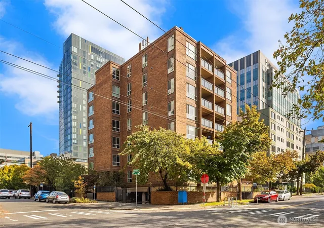 Condo for sale at 905 Cherry St #706, Seattle, WA 98104 | MLS# NWM2592109