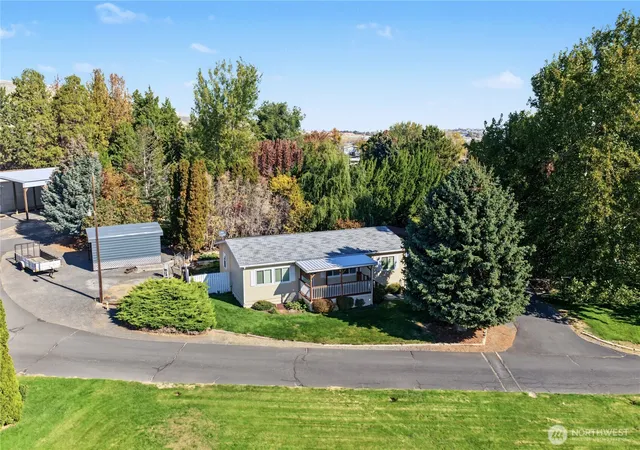 Photo 1 of Manufactured home for sale at 2285 Basin St Sw #6, Ephrata, WA 98823 | MLS# NWM2592120 | Listing updated on 2026-10-09