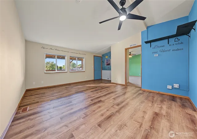 Photo 4 of Manufactured home for sale at 2285 Basin St SW #6, Ephrata, WA 98823 | MLS# NWM2592120 | Listing updated on 2026-10-09