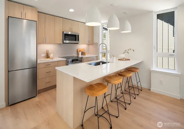 Photo 3 of Single family home for sale at 2532 B 30th Ave W, Seattle, WA 98199 | MLS# NWM2592130 | Listing updated on 2026-10-19
