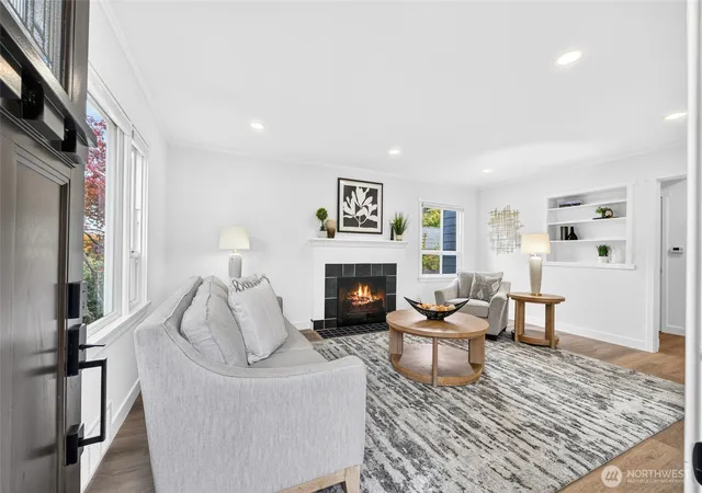 Photo 2 of Single family home for sale at 1606 42nd Avenue SW, Seattle, WA 98116 | MLS# NWM2592135 | Listing updated on 2026-10-14