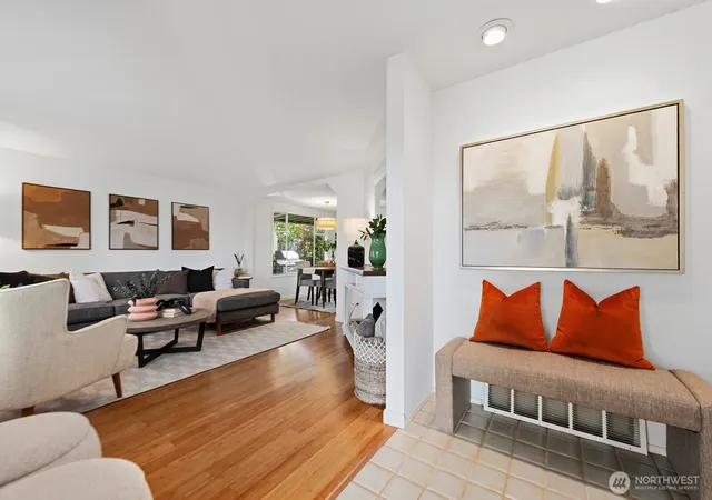 Photo 3 of Single family home for sale at 4107 SW Southern St, Seattle, WA 98136 | MLS# NWM2592142 | Listing updated on 2026-10-15