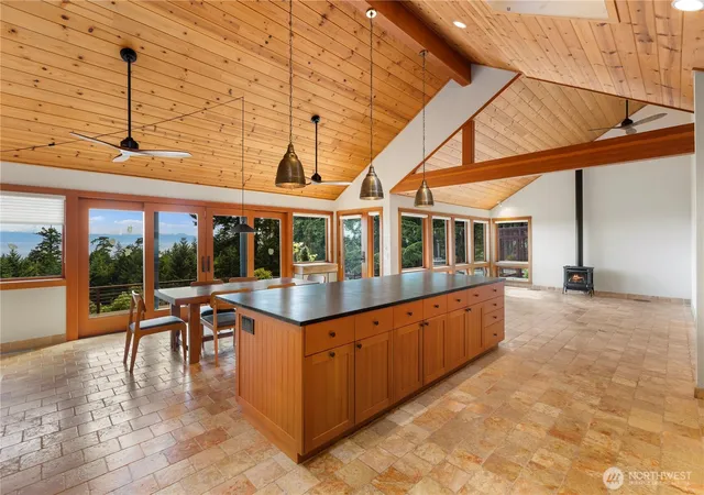 Photo 4 of Single family home for sale at 400 Hannah Rd, Friday Harbor, WA 98250 | MLS# NWM2592146 | Listing updated on 2026-10-14