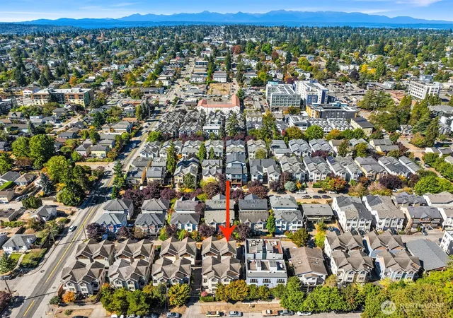 Photo 26 of Townhouse for sale at 8521 Interlake Ave N #B, Seattle, WA 98103 | MLS# NWM2592156 | Listing updated on 2026-10-12