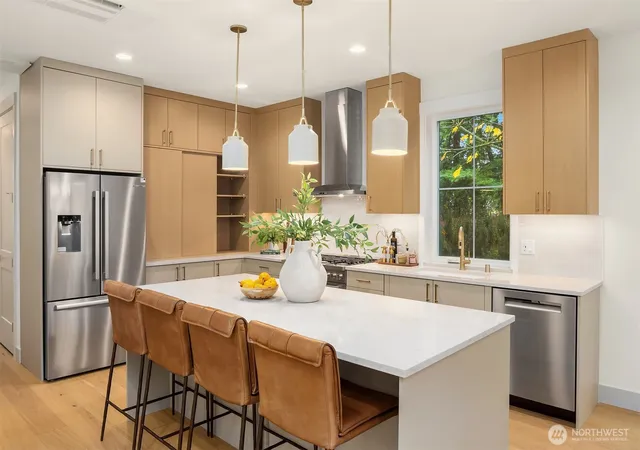 Photo 2 of Townhouse for sale at 13131 NE 87th Lane, Kirkland, WA 98033 | MLS# NWM2592161 | Listing updated on 2026-10-14