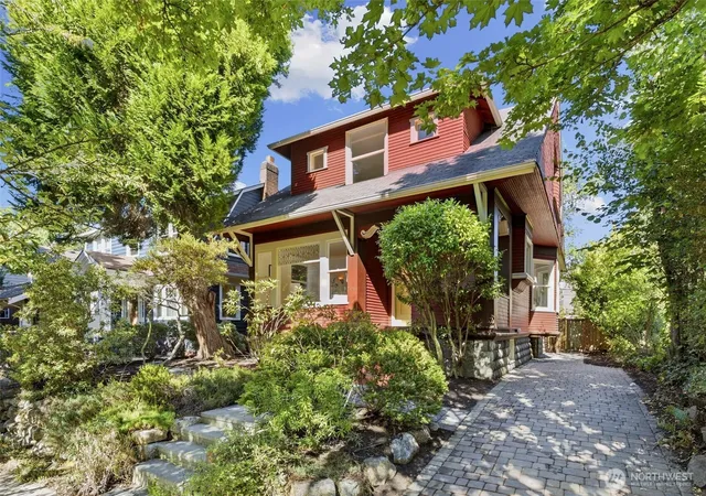 Photo 1 of Single family home for sale at 5246 12th Avenue Ne, Seattle, WA 98105 | MLS# NWM2592162 | Listing updated on 2026-10-08