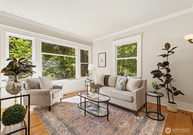 Photo 4 of Single family home for sale at 5246 12th Avenue NE, Seattle, WA 98105 | MLS# NWM2592162 | Listing updated on 2026-10-08