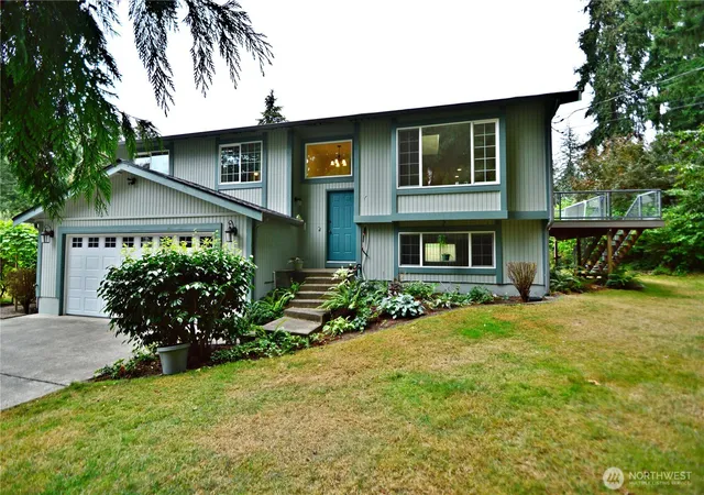 Photo 3 of Single family home for sale at 9925 61st Avenue E, Puyallup, WA 98373 | MLS# NWM2592172 | Listing updated on 2026-10-09