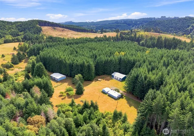 Single family home for sale at 726 Elk Crk Rd, Chehalis, WA 98532 | MLS# NWM2592177