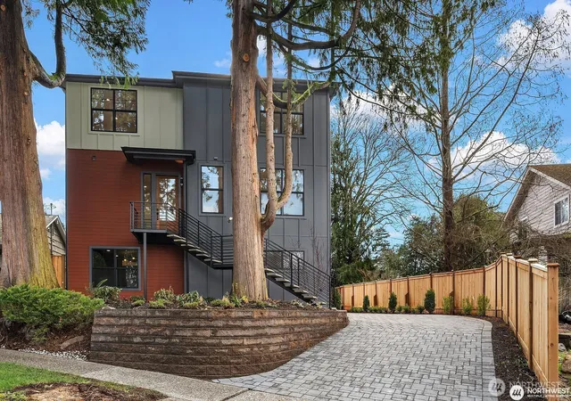 Condo for sale at 2615 NE 87th Street, Seattle, WA 98115 | MLS# NWM2592180