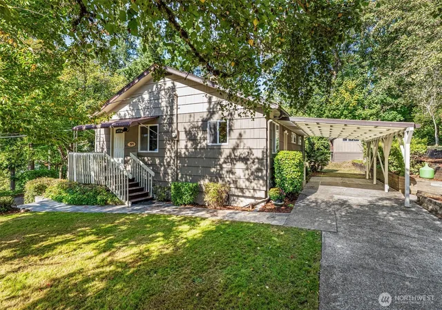 Single family home for sale at 199 Rocky Point Rd, Kelso, WA 98626 | MLS# NWM2592186