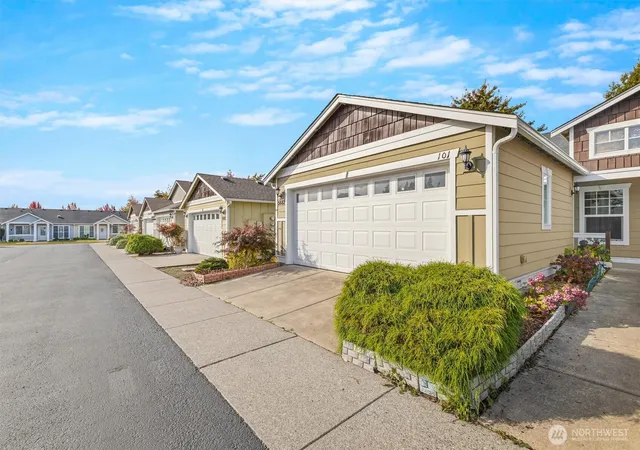 Photo 2 of Condo for sale at 5862 Correll Dr #101, Ferndale, WA 98248 | MLS# NWM2592189 | Listing updated on 2026-10-14