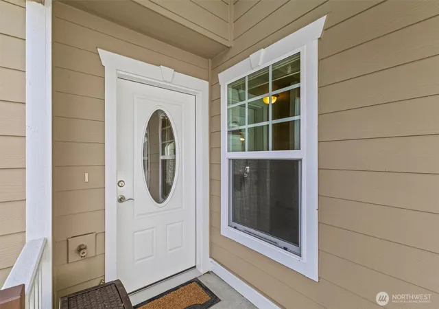 Photo 3 of Condo for sale at 5862 Correll Dr #101, Ferndale, WA 98248 | MLS# NWM2592189 | Listing updated on 2026-10-14