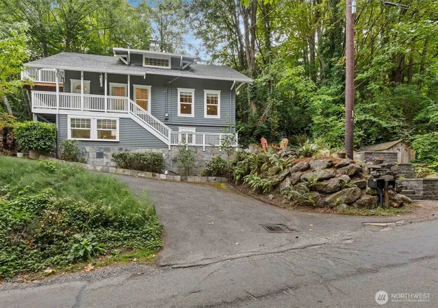 Single family home for sale at 2106 Fairmount Ave SW, Seattle, WA 98126 | MLS# NWM2592197
