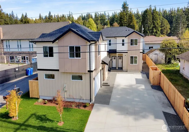 Photo 2 of Single family home for sale at 3202 Meridian St, Bellingham, WA 98225 | MLS# NWM2592212 | Listing updated on 2026-10-09
