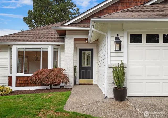 Photo 2 of Single family home for sale at 381 Macbrae Dr, Camano Island, WA 98282 | MLS# NWM2592221 | Listing updated on 2026-10-08