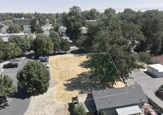Photo 3 of Land for sale at 328 S 3rd Street, Walla Walla, WA 99362 | MLS# NWM2592229 | Listing updated on 2026-10-09
