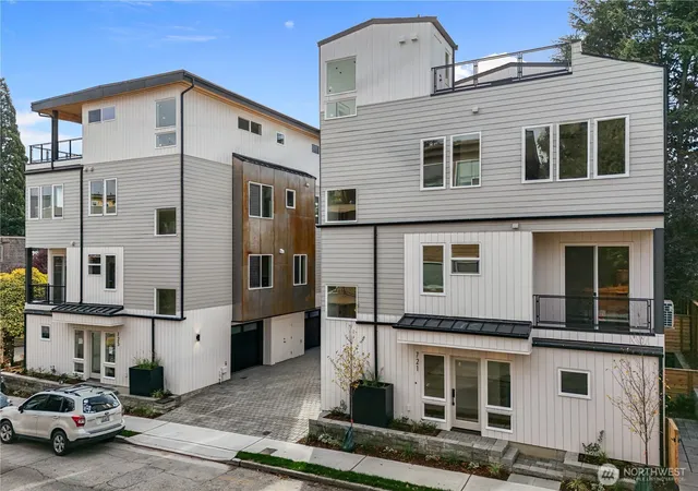 Townhouse for sale at 721 N 45th Street, Seattle, WA 98103 | MLS# NWM2592231