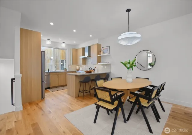 Photo 2 of Townhouse for sale at 721 N 45th Street, Seattle, WA 98103 | MLS# NWM2592231 | Listing updated on 2026-10-13