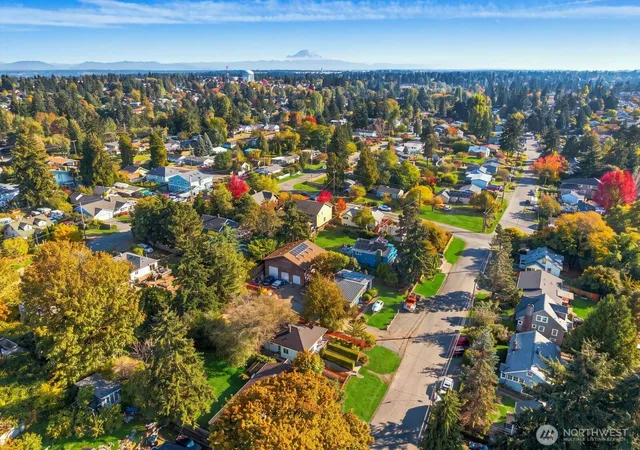 Photo 29 of Single family home for sale at 10032 11th Avenue SW, Seattle, WA 98146 | MLS# NWM2592238 | Listing updated on 2026-10-09