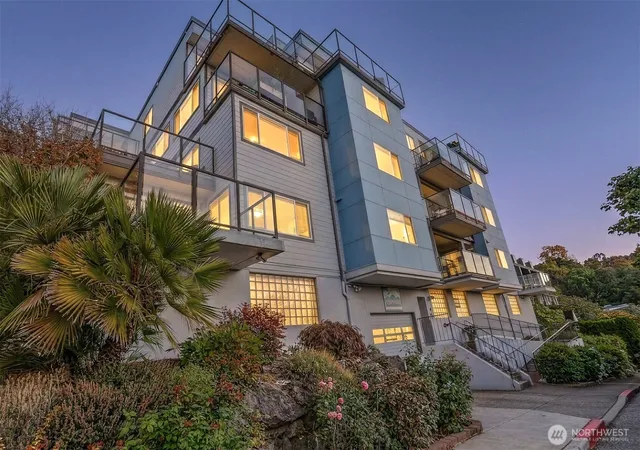 Condo for sale at 2040 13th Avenue W #11, Seattle, WA 98119 | MLS# NWM2592240