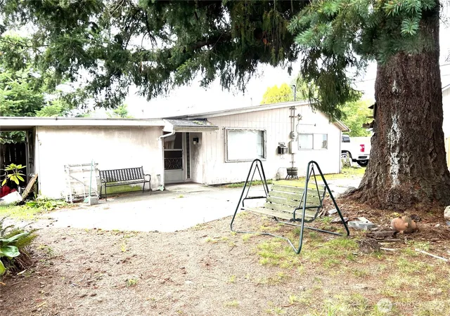 Photo 1 of Single family home for sale at 1814 Township St, Sedro Woolley, WA 98284 | MLS# NWM2592258 | Listing updated on 2026-10-09