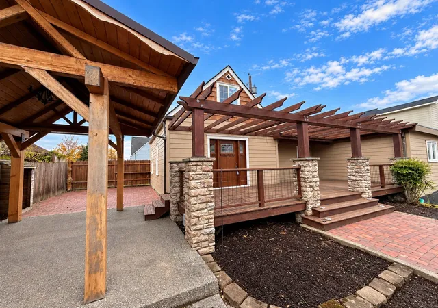 Condo for sale at 2515 Kulshan St, Bellingham, WA 98225 | MLS# NWM2592271 | Listing updated on 2026-10-29